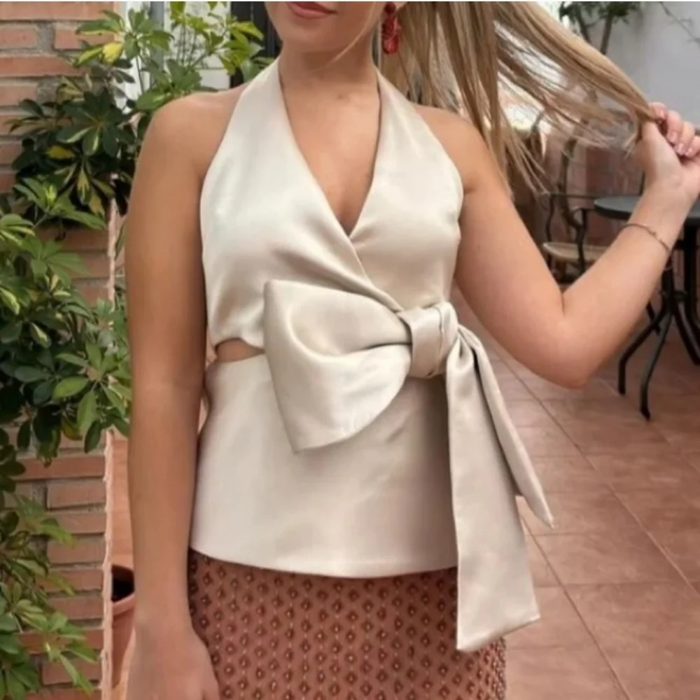ZARA CHAMPAYNE/GOLD SATIN EFFECT HALTER TOP WITH LARGE BOW ACCENT ✨️SIZE M & L✨️ - Picture 10 of 10